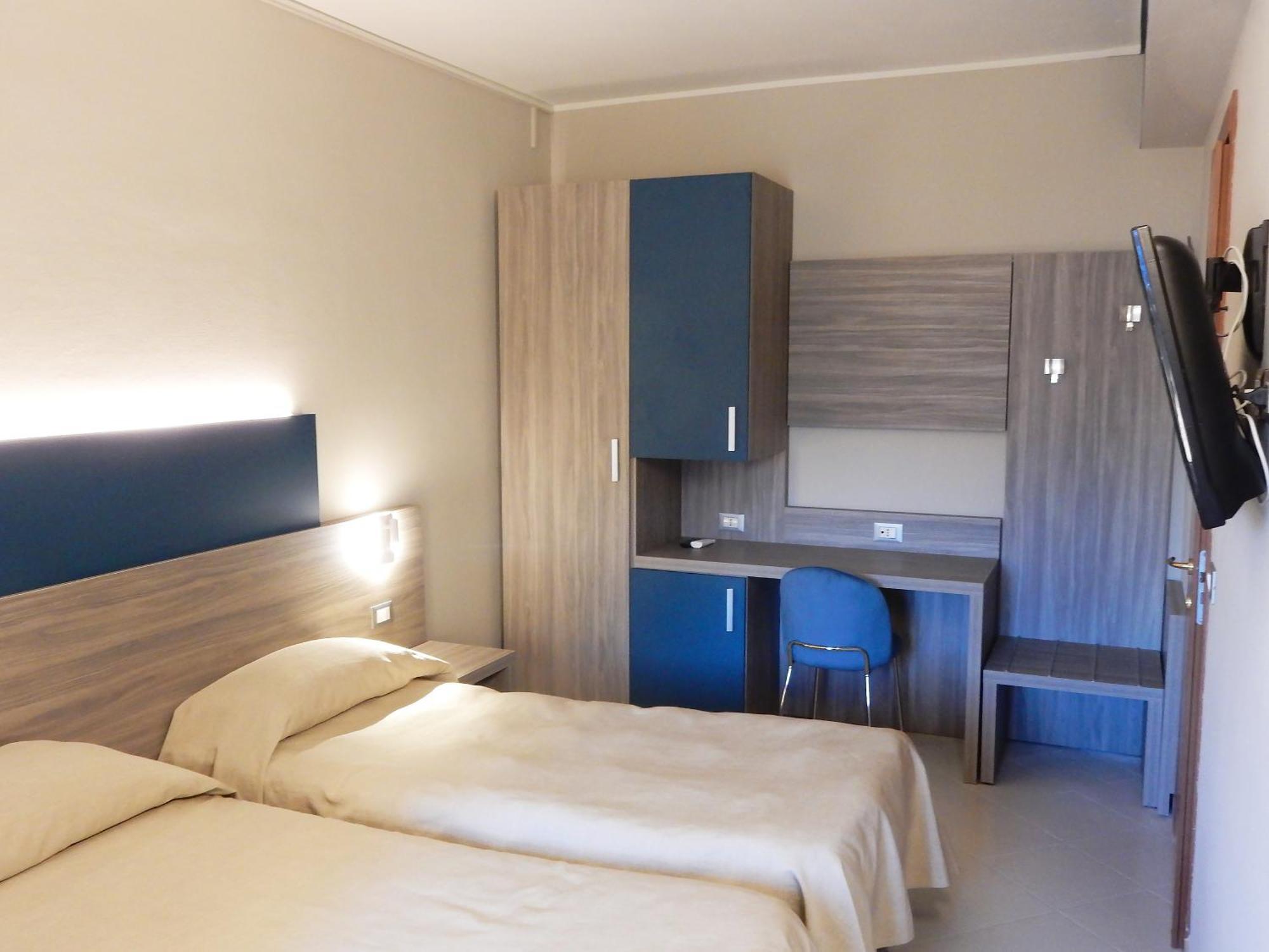Hotel Kaly Ventimiglia Buitenkant foto