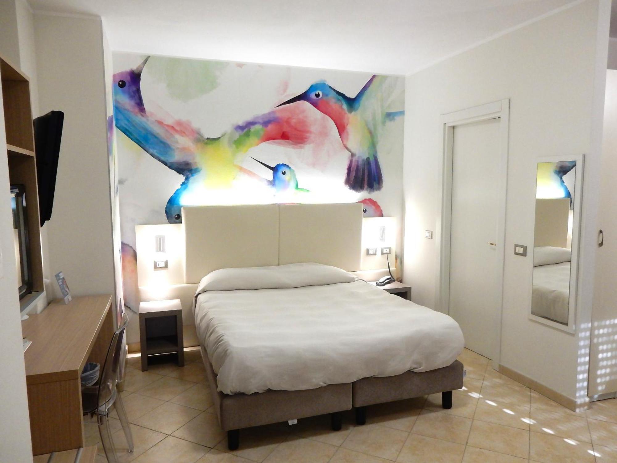 Hotel Kaly Ventimiglia Buitenkant foto