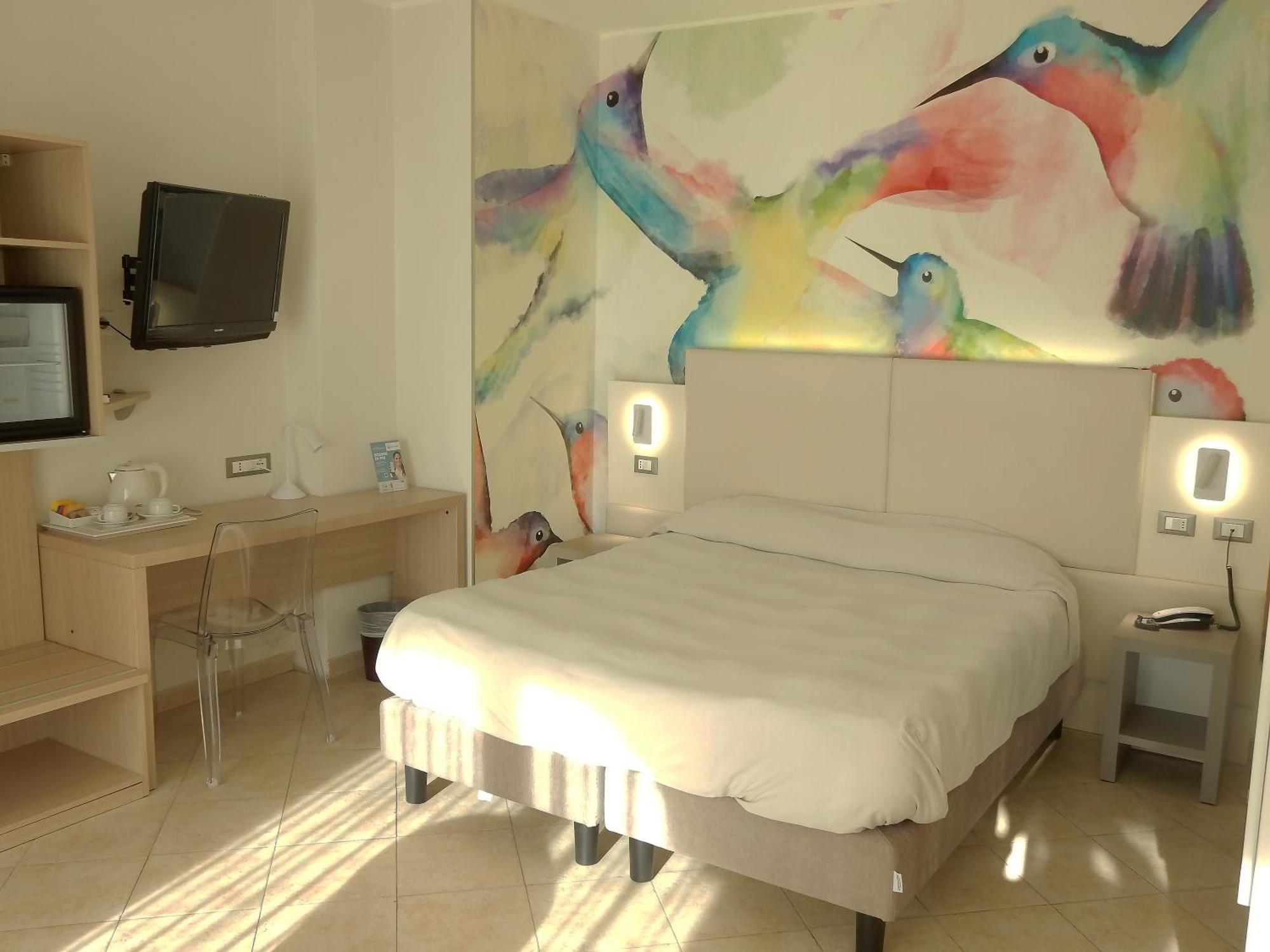 Hotel Kaly Ventimiglia Buitenkant foto