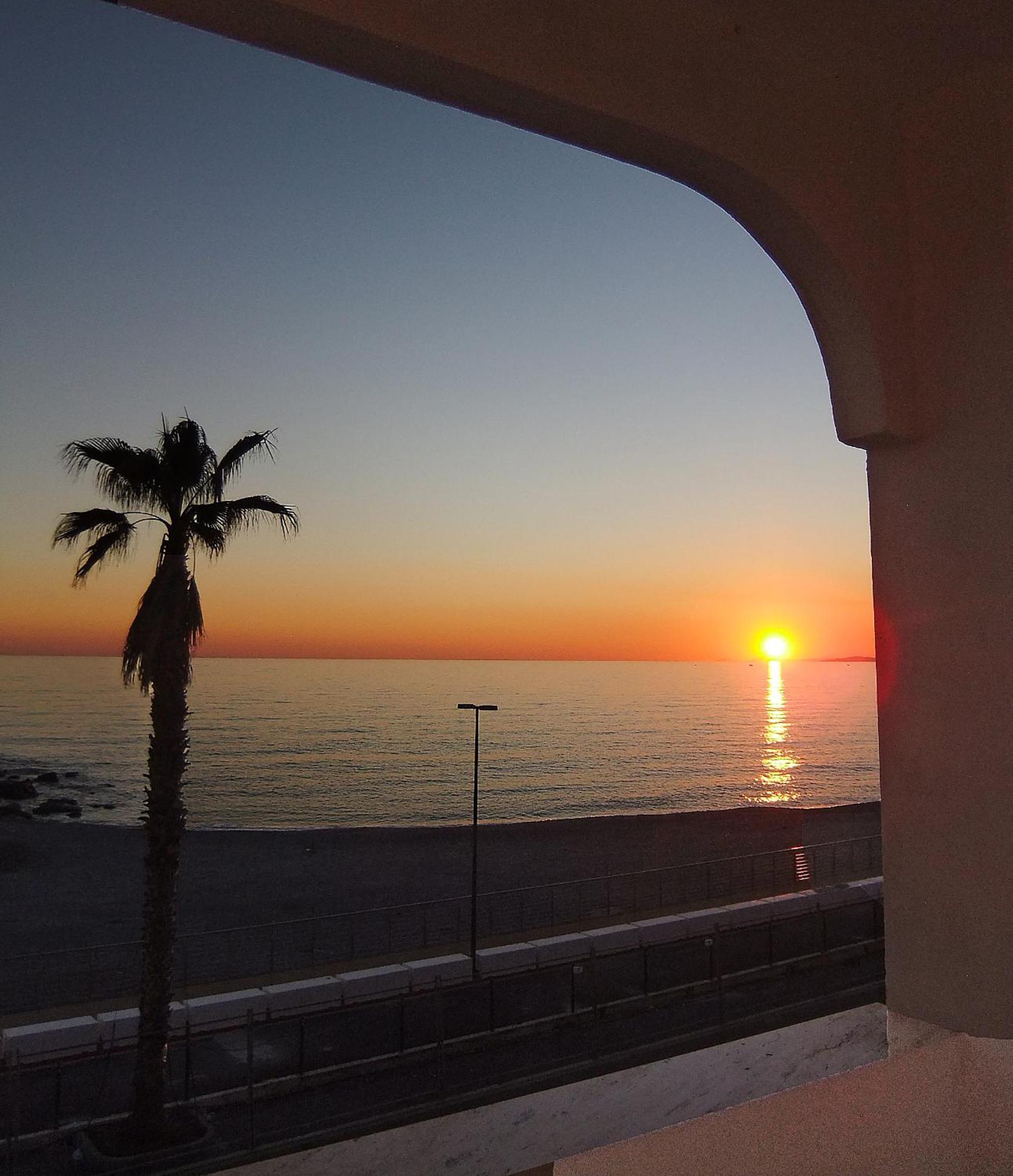 Hotel Kaly Ventimiglia Buitenkant foto