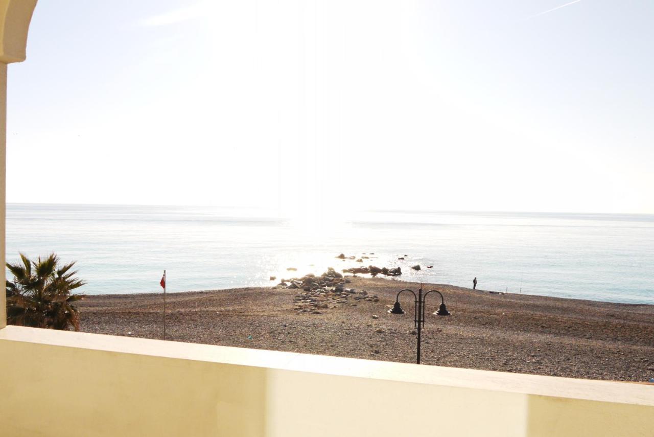 Hotel Kaly Ventimiglia Buitenkant foto